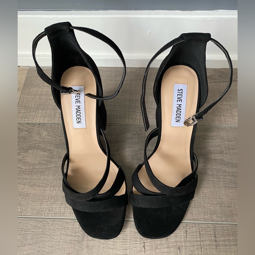 NWOT Steve Madden Shoes